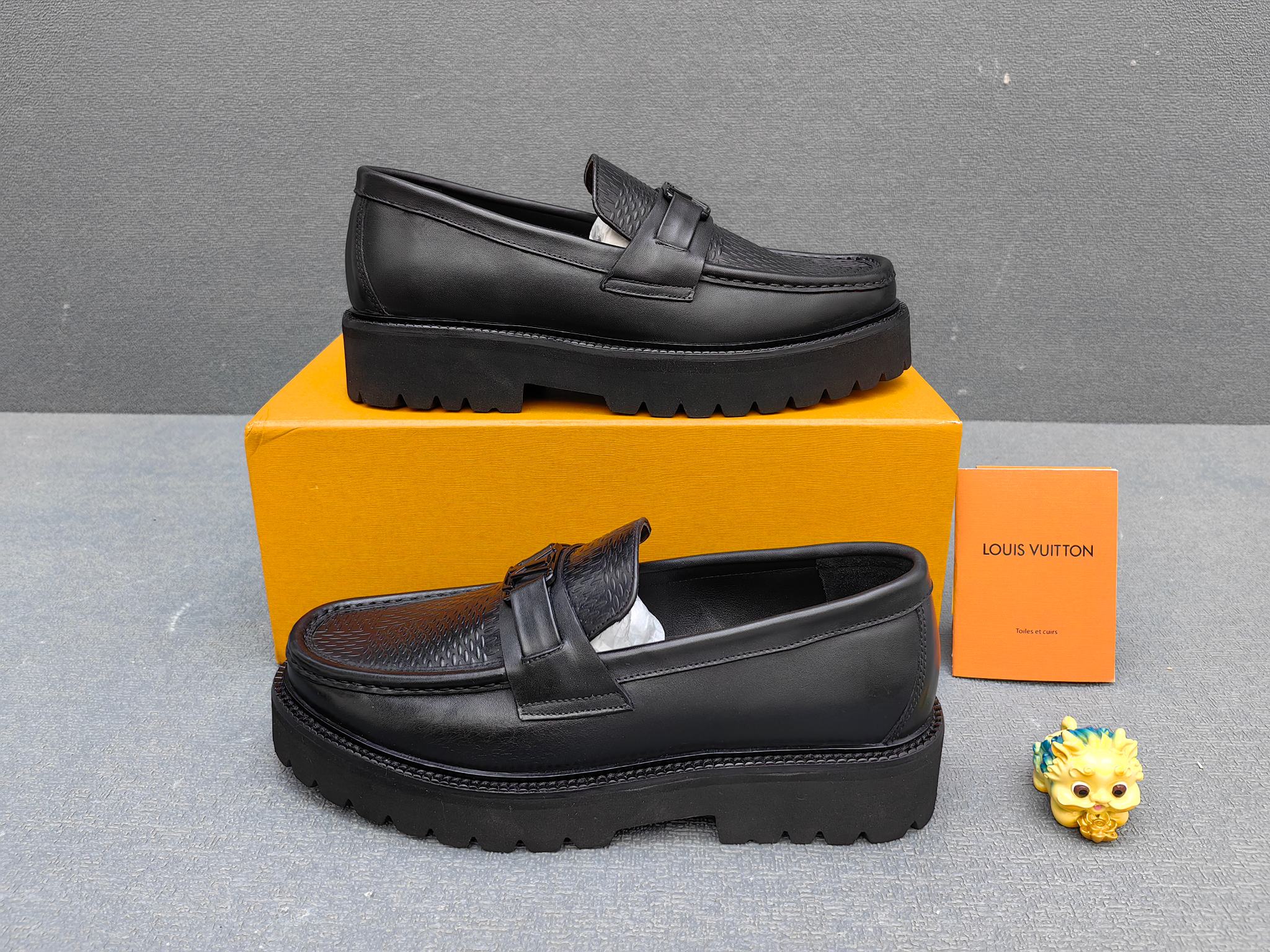Louis Vuitton Male Loafers Real Leather L