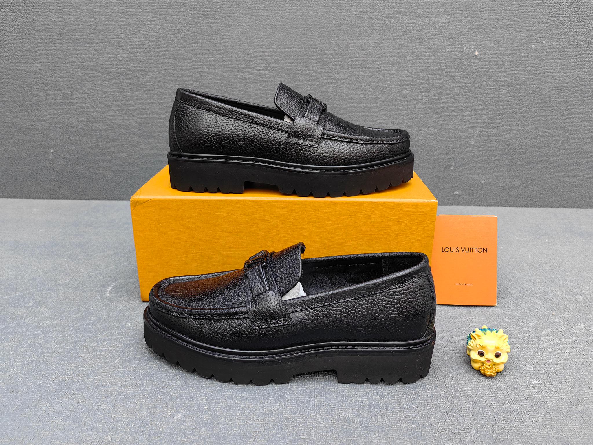 Louis Vuitton Male Loafers Real Leather L