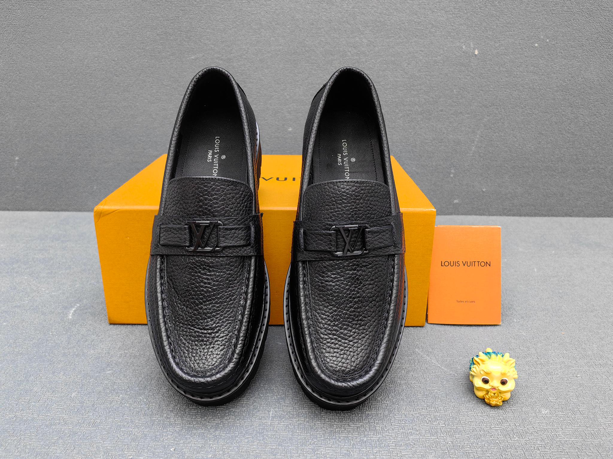 Louis Vuitton Male Loafers Real Leather L
