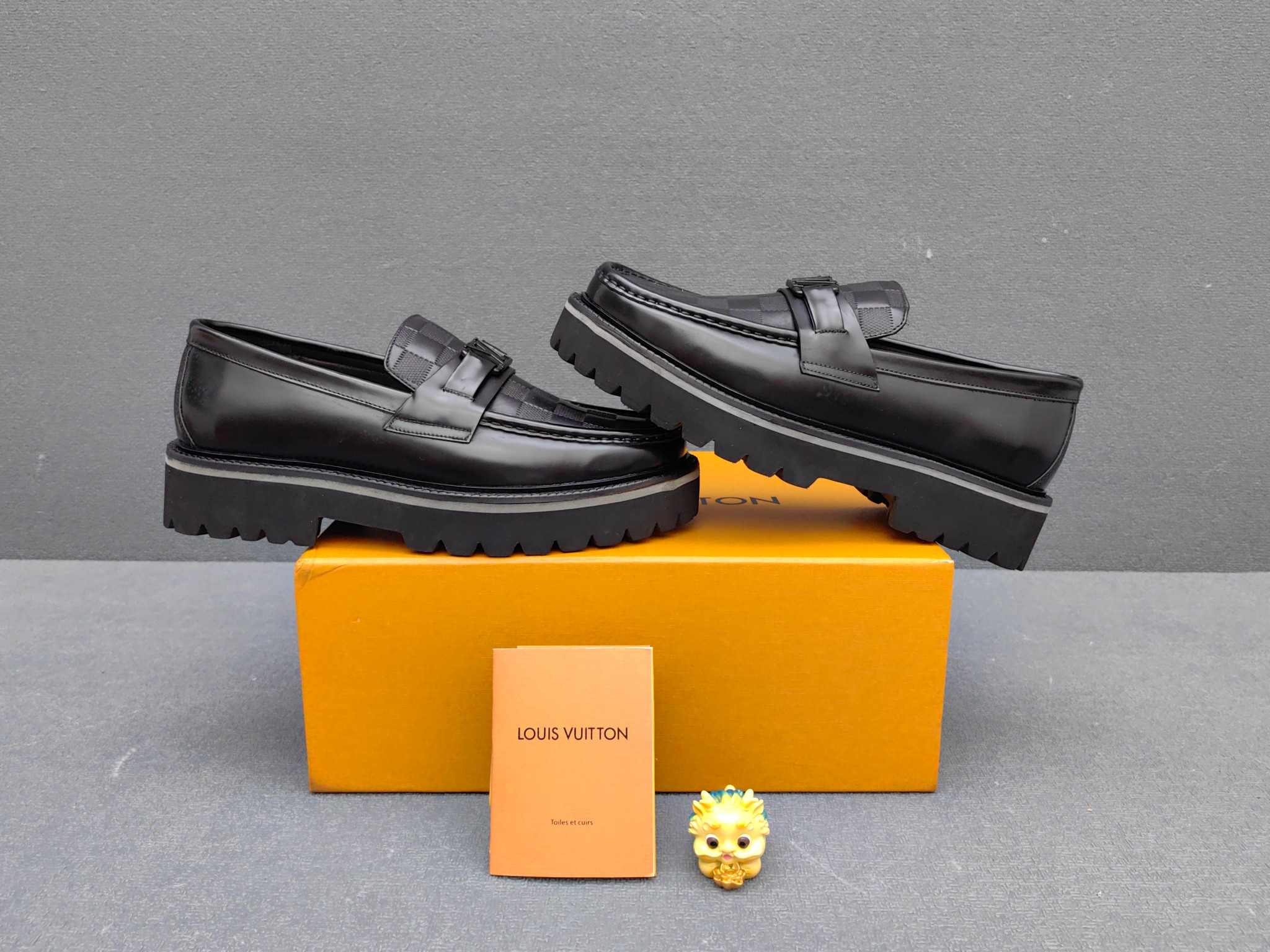 Louis Vuitton Male Loafers Real Leather L