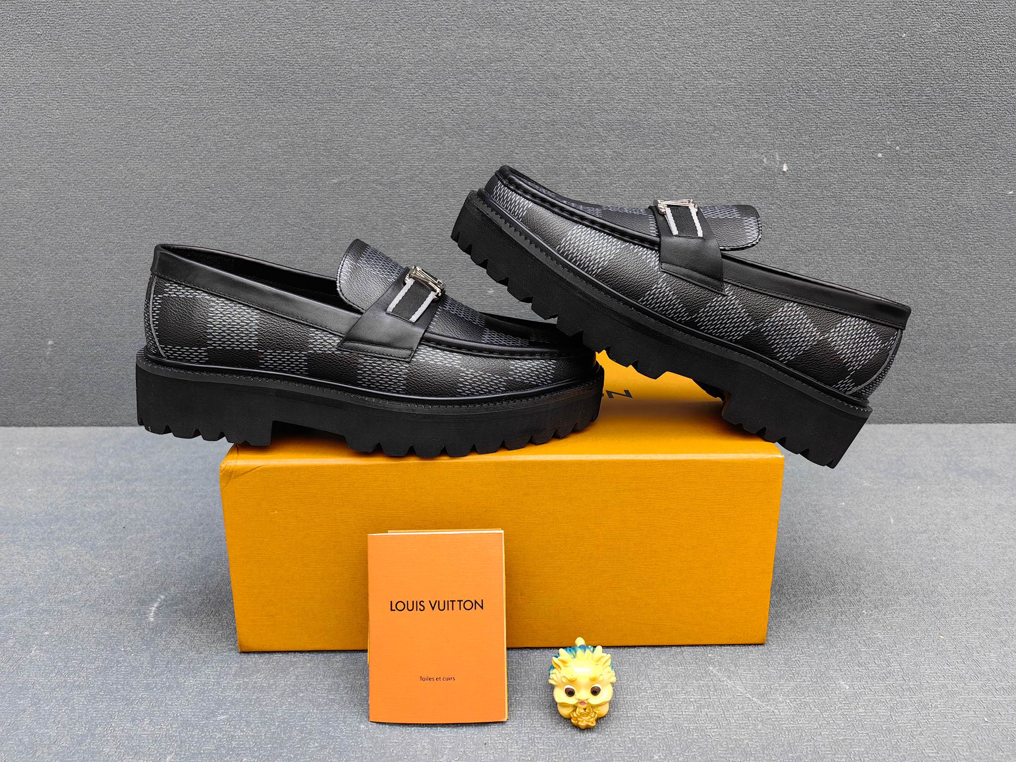 Louis Vuitton Male Loafers Real Leather L