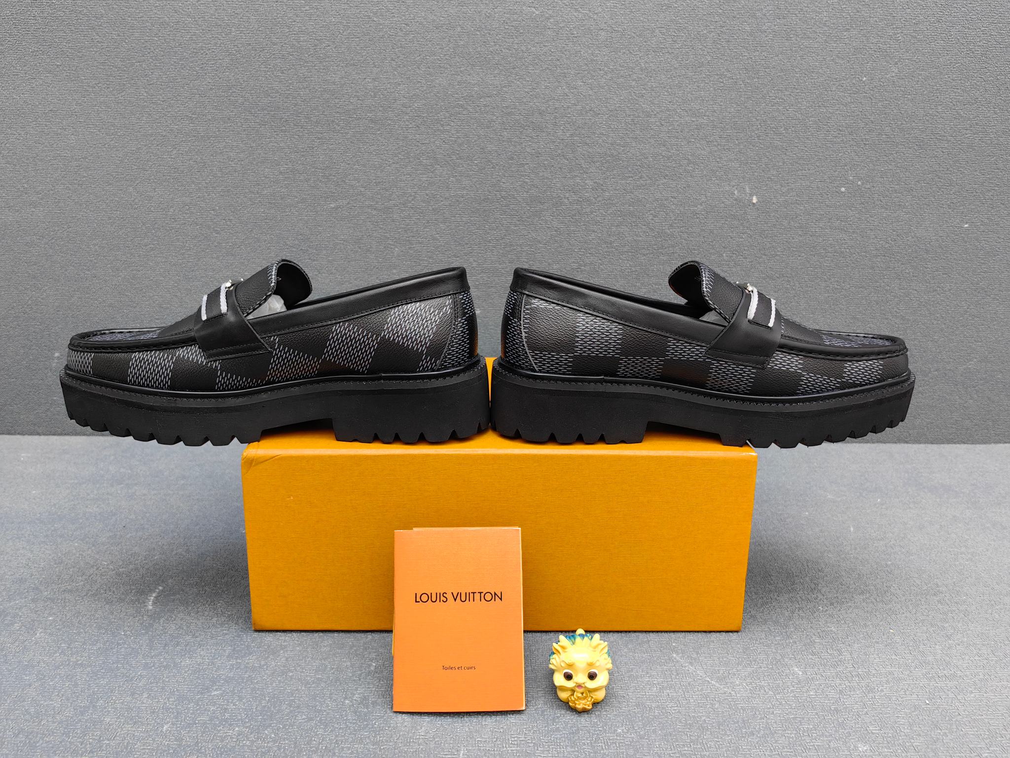Louis Vuitton Male Loafers Real Leather L