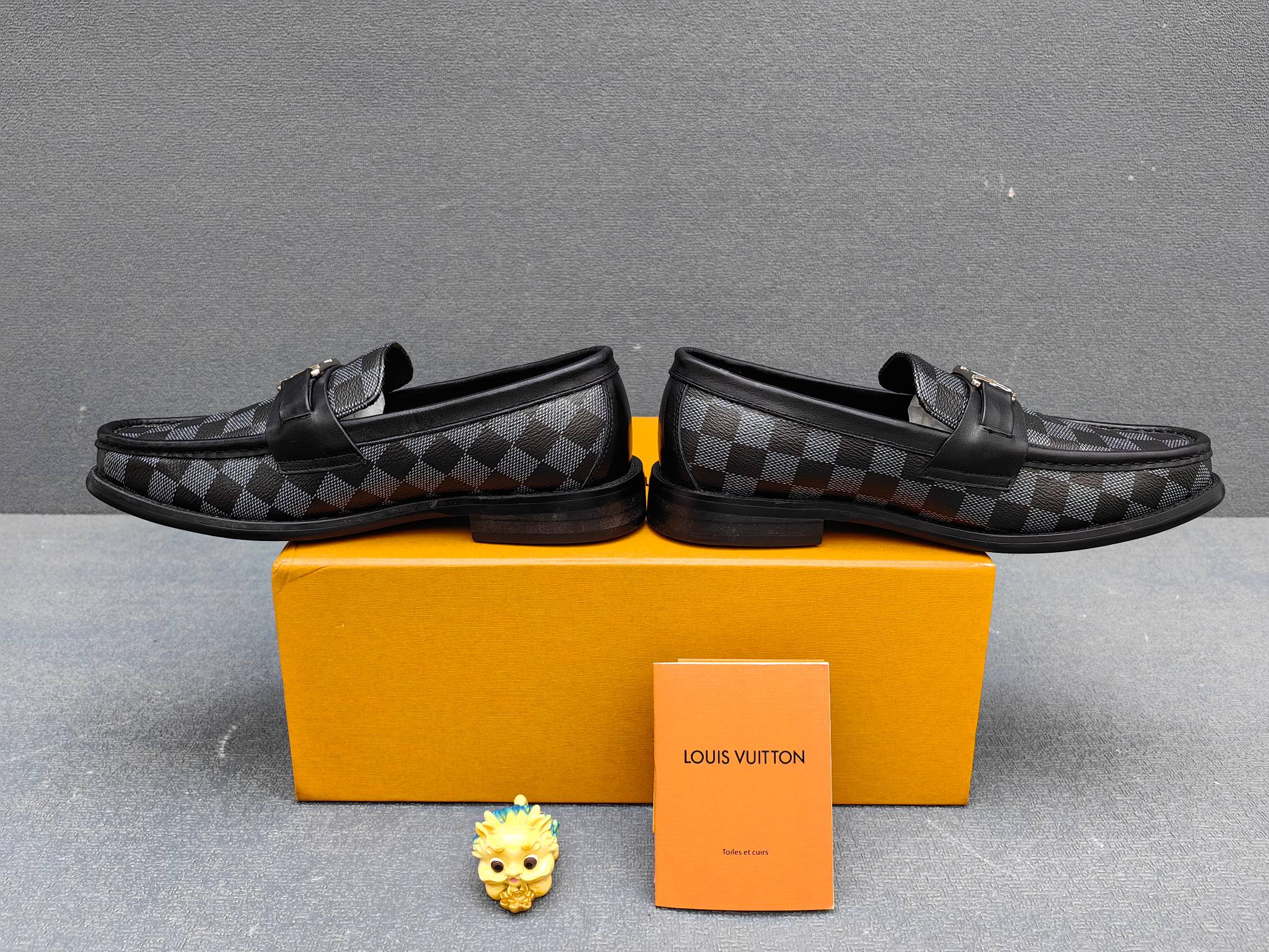 Louis Vuitton Male Loafers Real Leather L