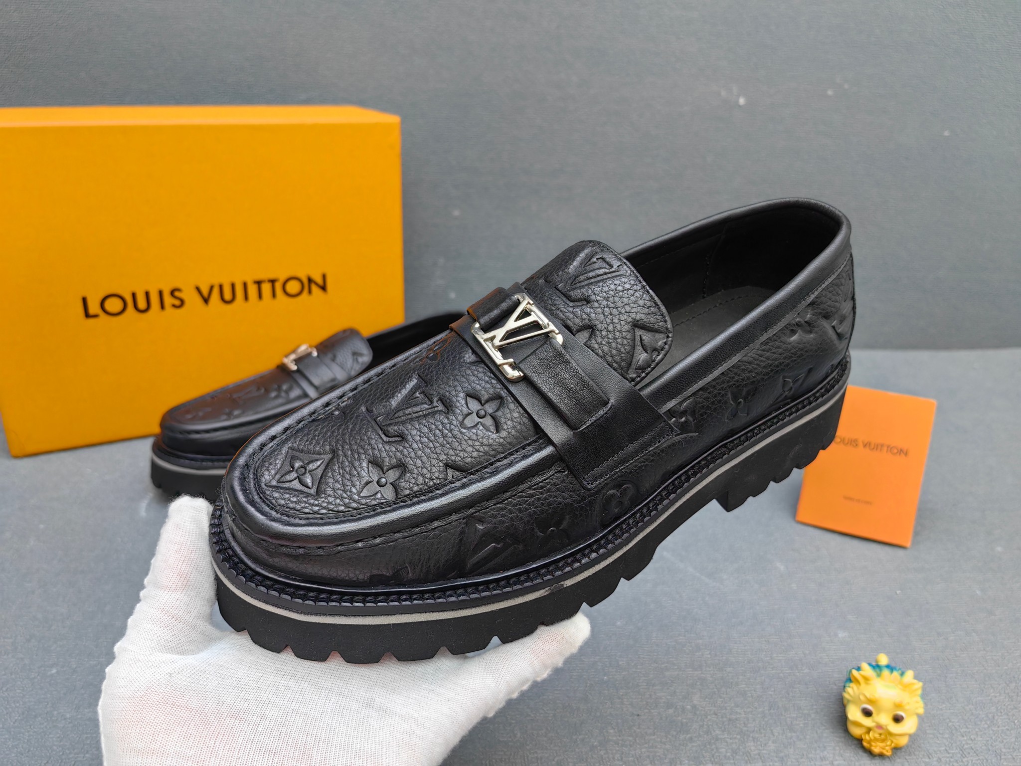 Louis Vuitton Male Loafers Real Leather L