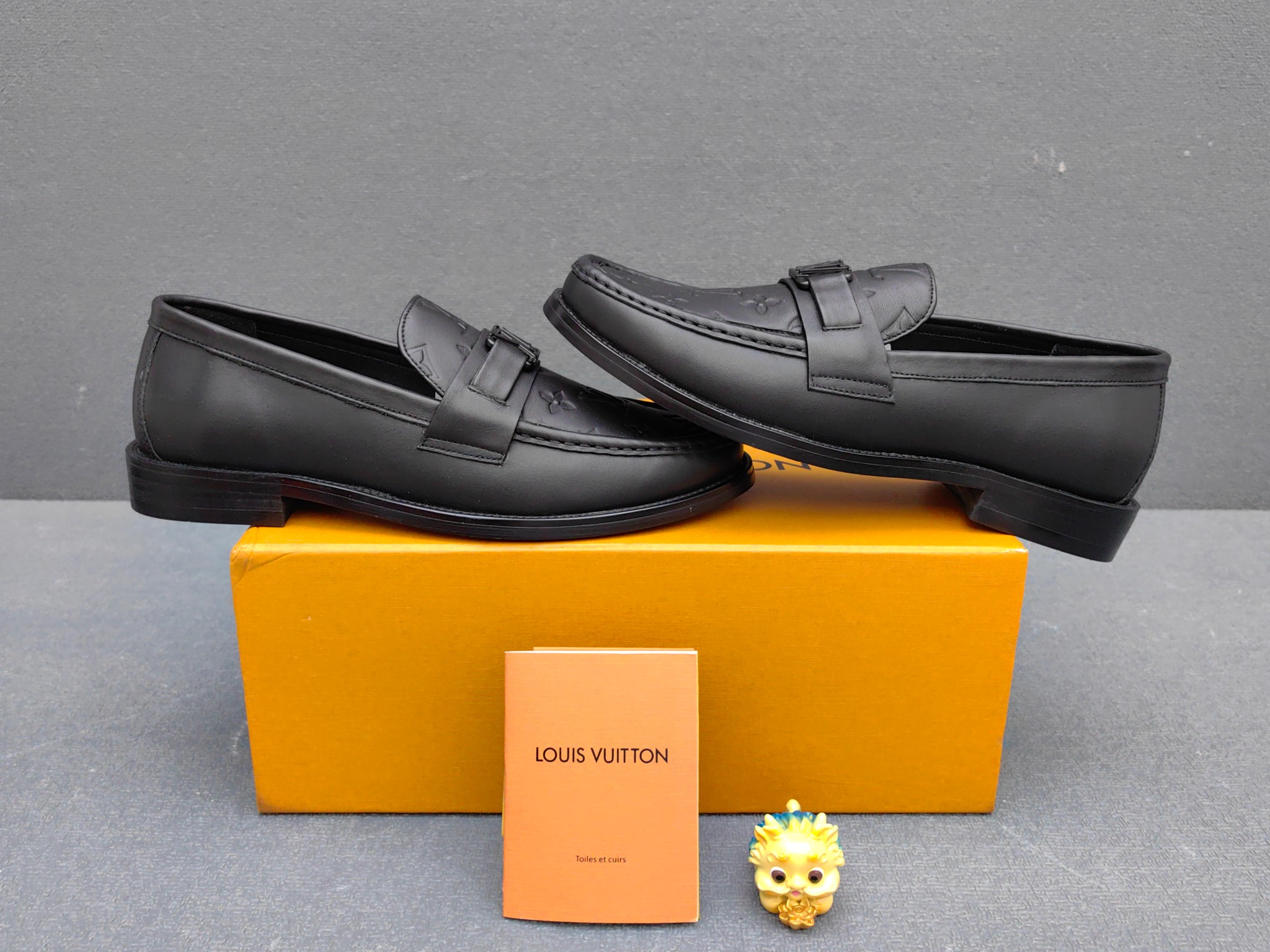 Louis Vuitton Male Loafers Real Leather L