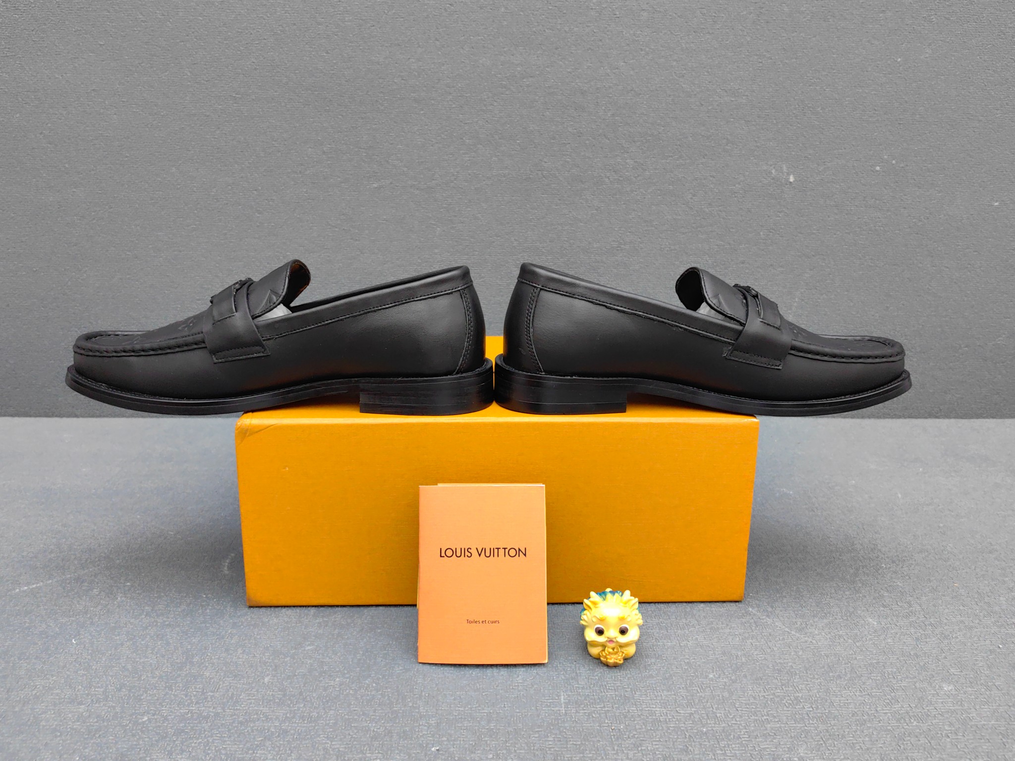 Louis Vuitton Male Loafers Real Leather L