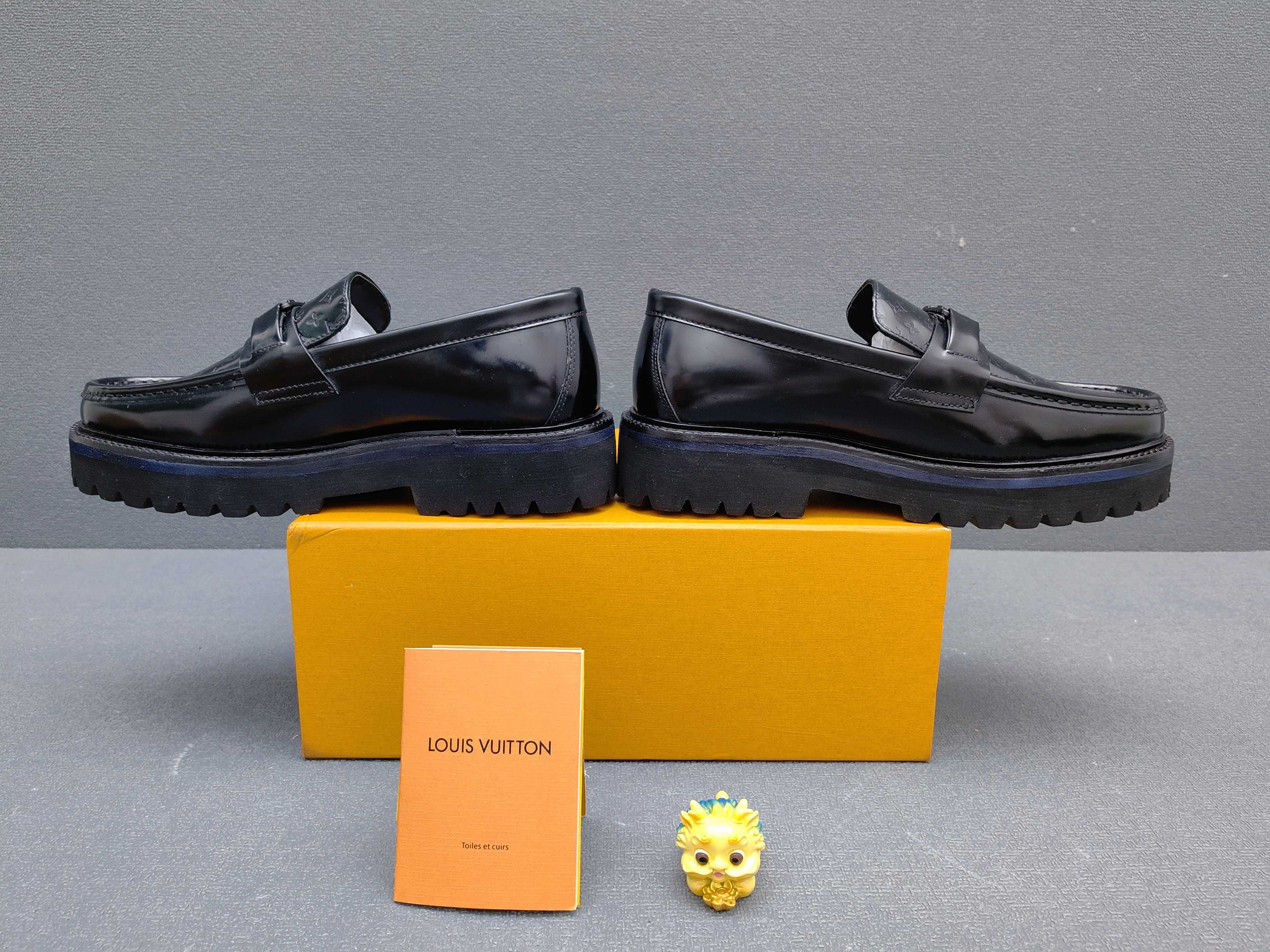 Louis Vuitton Male Loafers Real Leather L