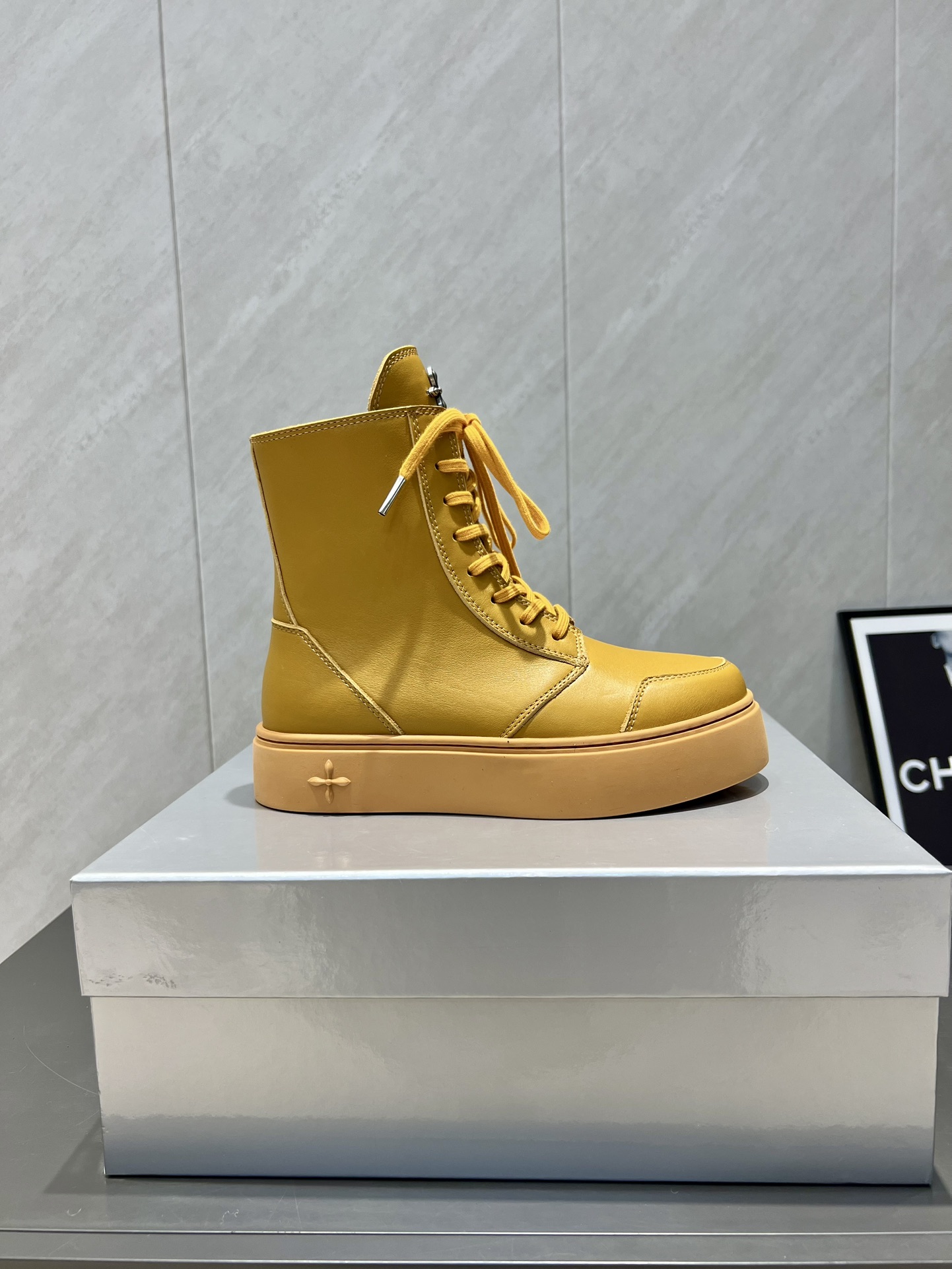 Boots Cow Leather M-s