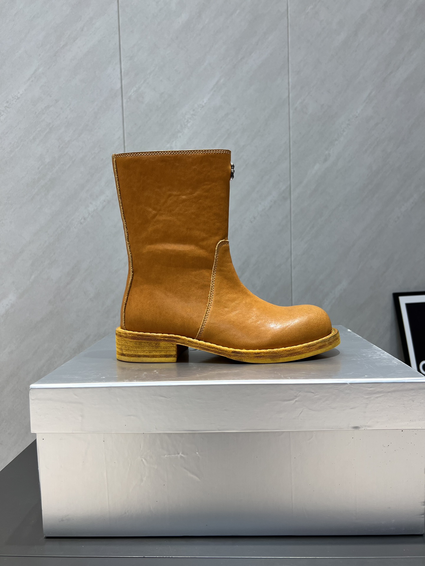 Boots Real Leather M-s