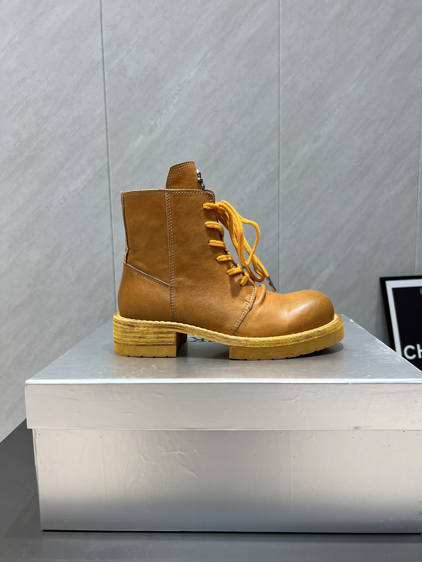 Boots Real Leather M-s