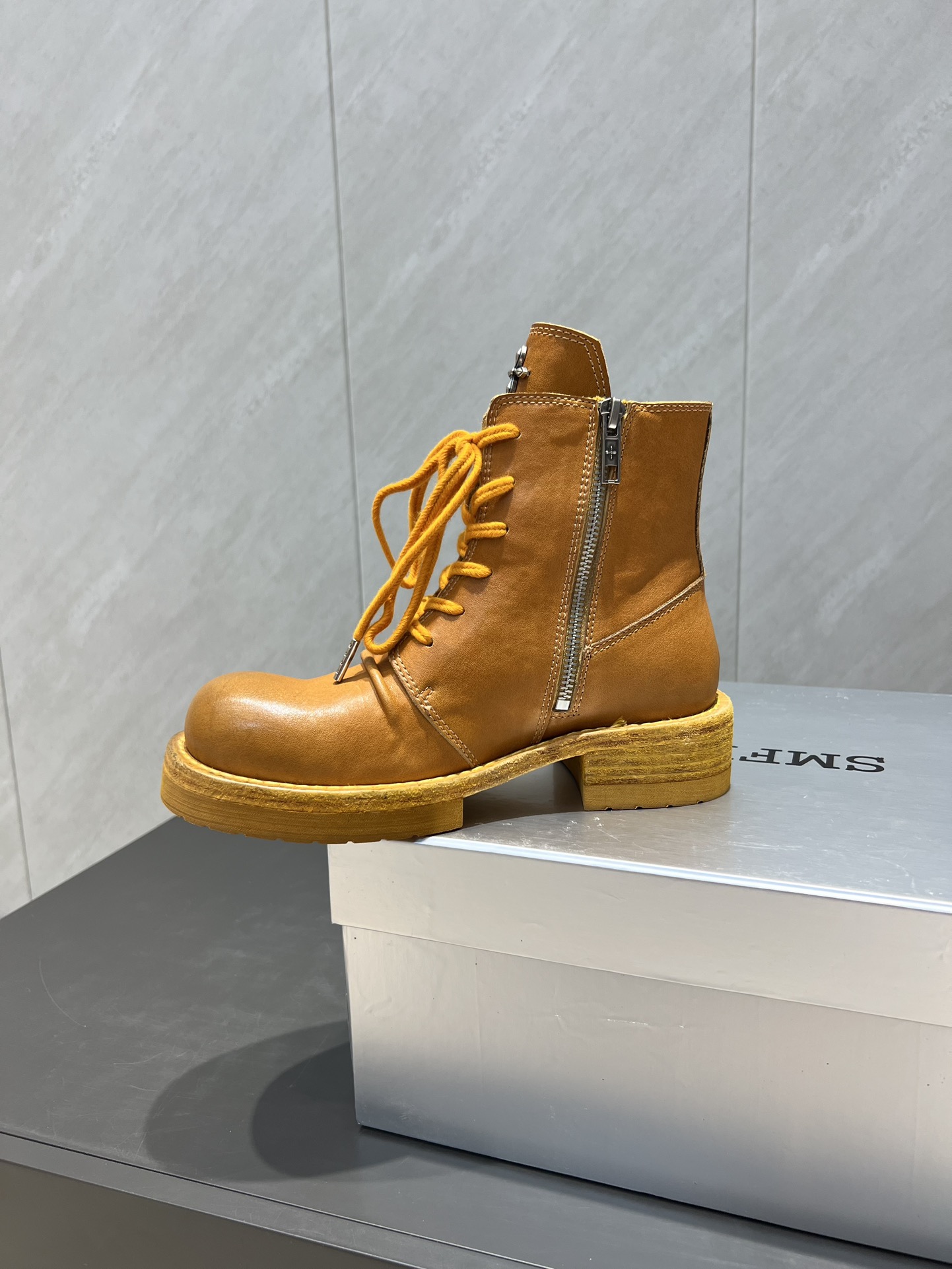 Boots Real Leather M-s