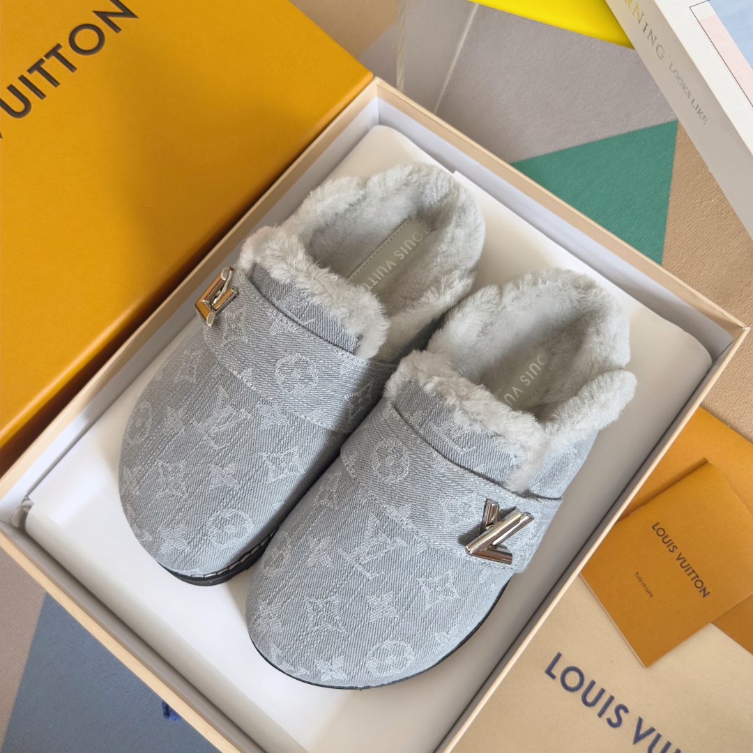 Louis Vuitton Male Sandals M-l-s