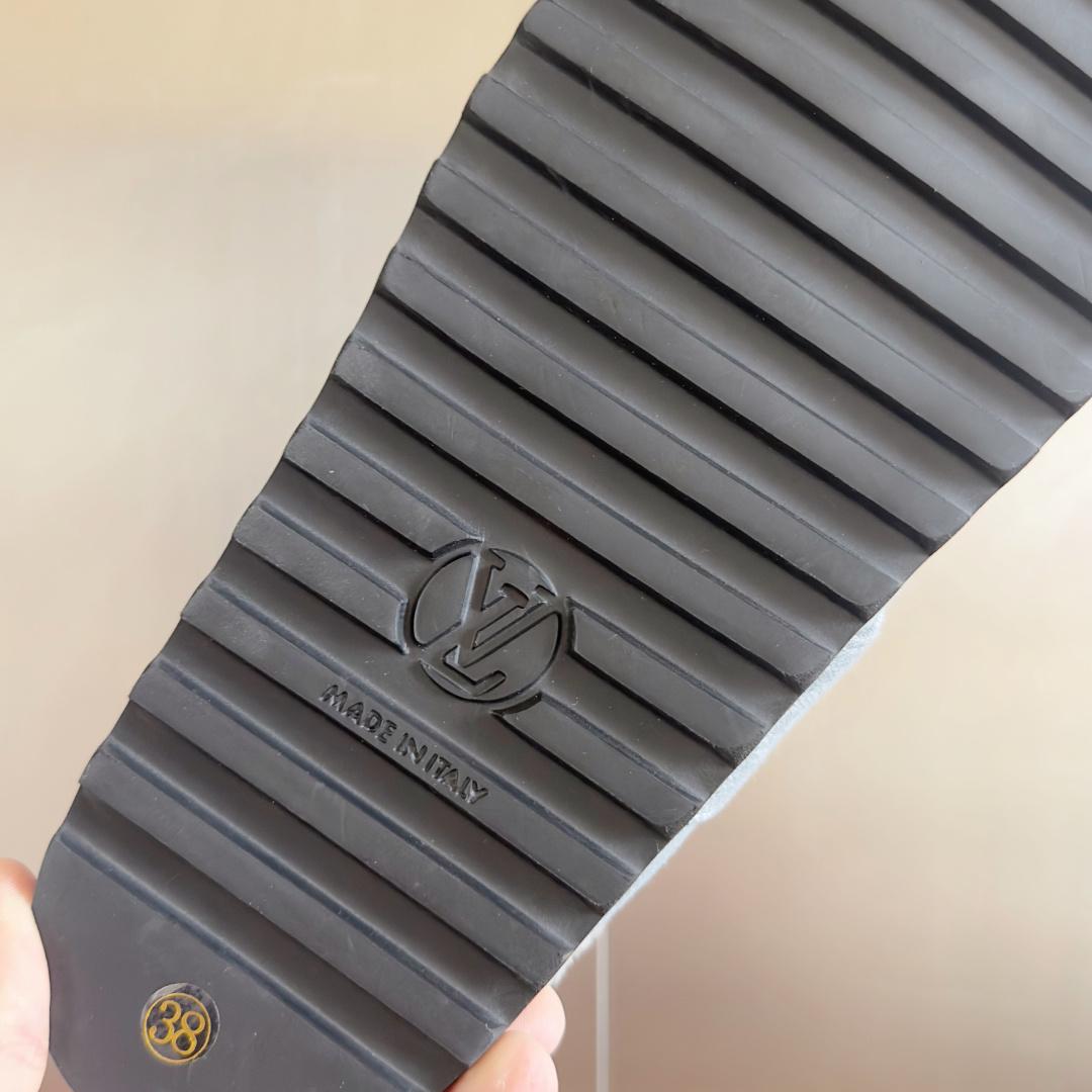 Louis Vuitton Male Sandals M-l-s