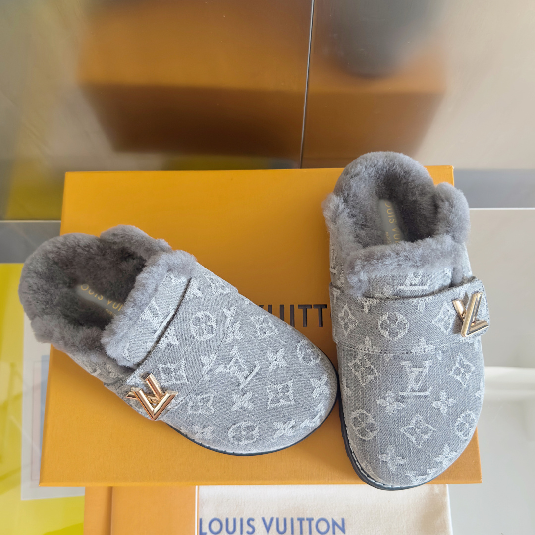 Louis Vuitton Male Sandals M-l-s