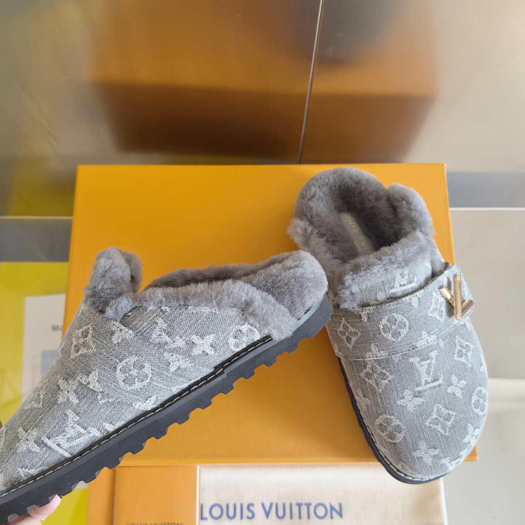Louis Vuitton Male Sandals M-l-s