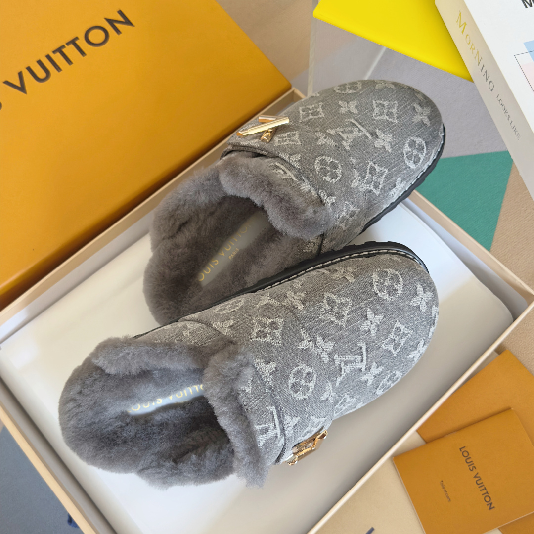 Louis Vuitton Male Sandals M-l-s