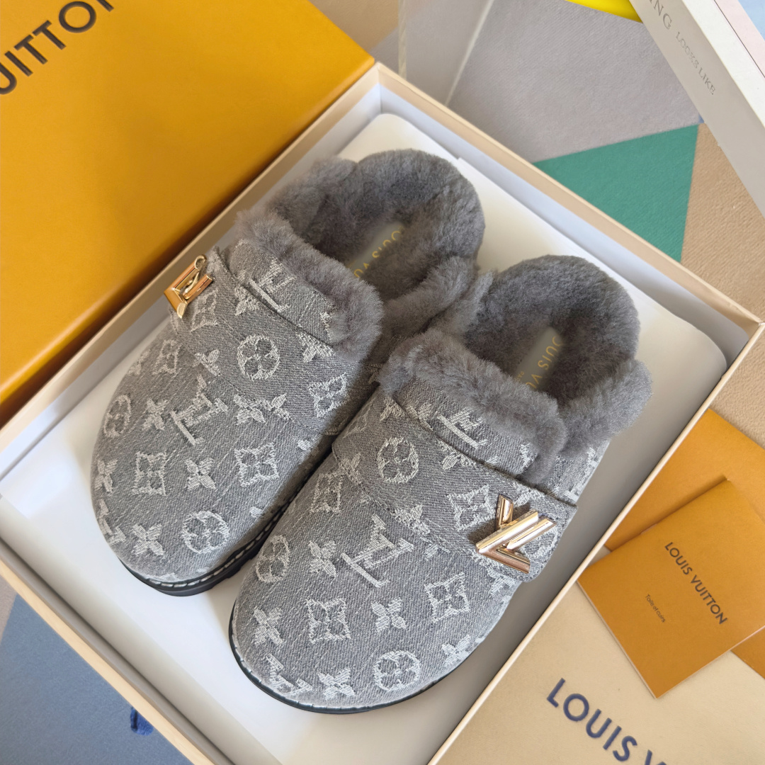 Louis Vuitton Male Sandals M-l-s