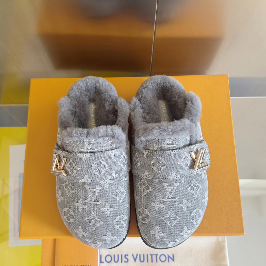 Louis Vuitton Male Sandals M-l-s