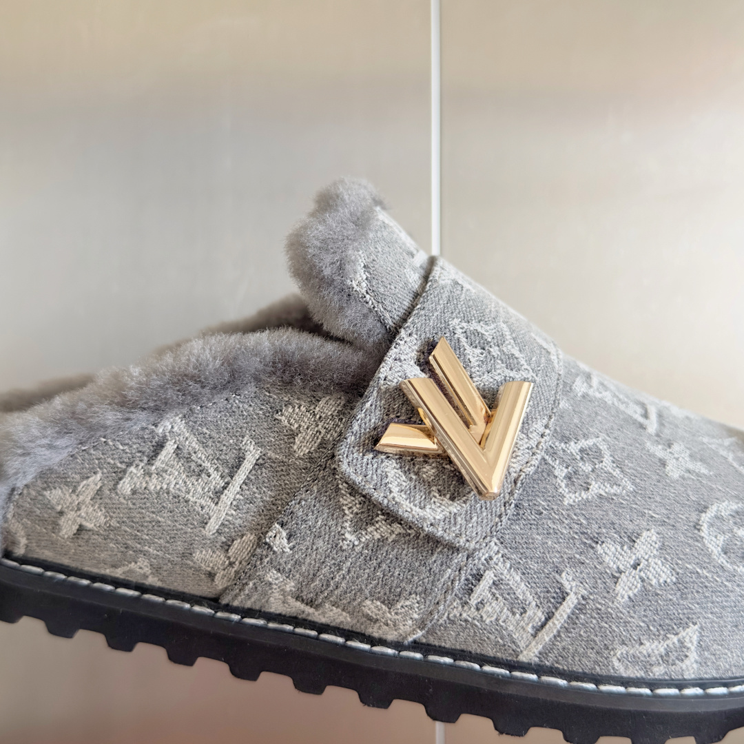 Louis Vuitton Male Sandals M-l-s