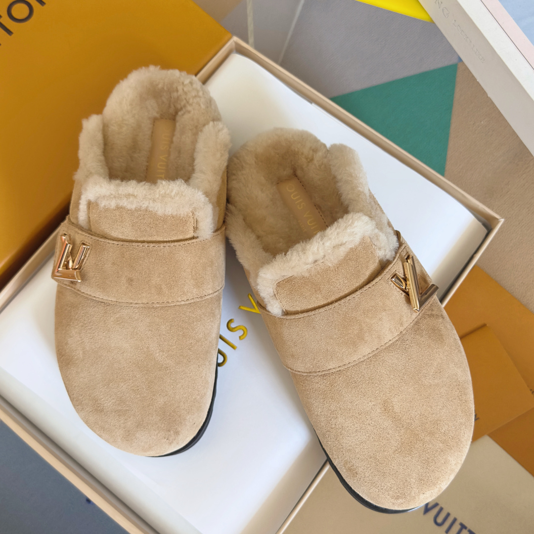 Louis Vuitton Male Sandals M-l-s