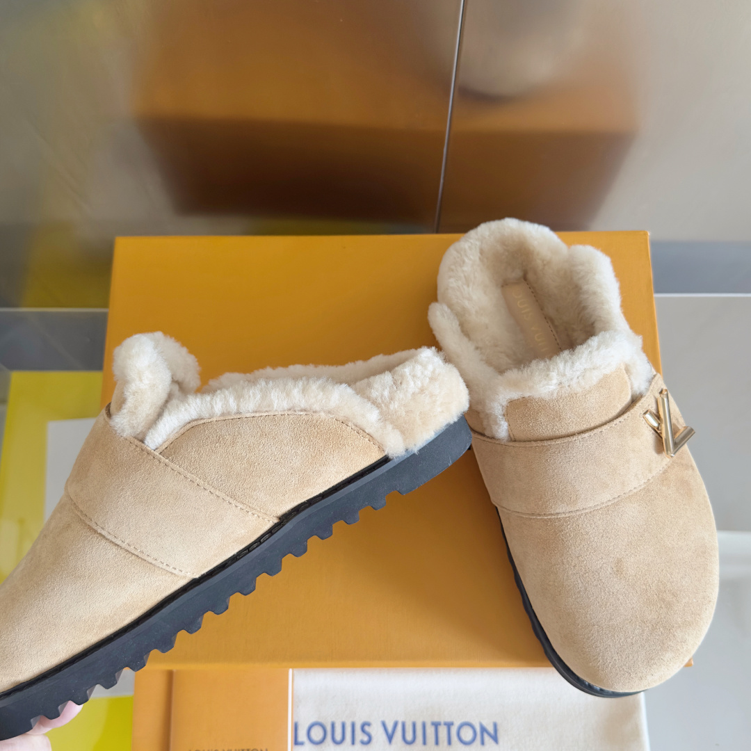 Louis Vuitton Male Sandals M-l-s