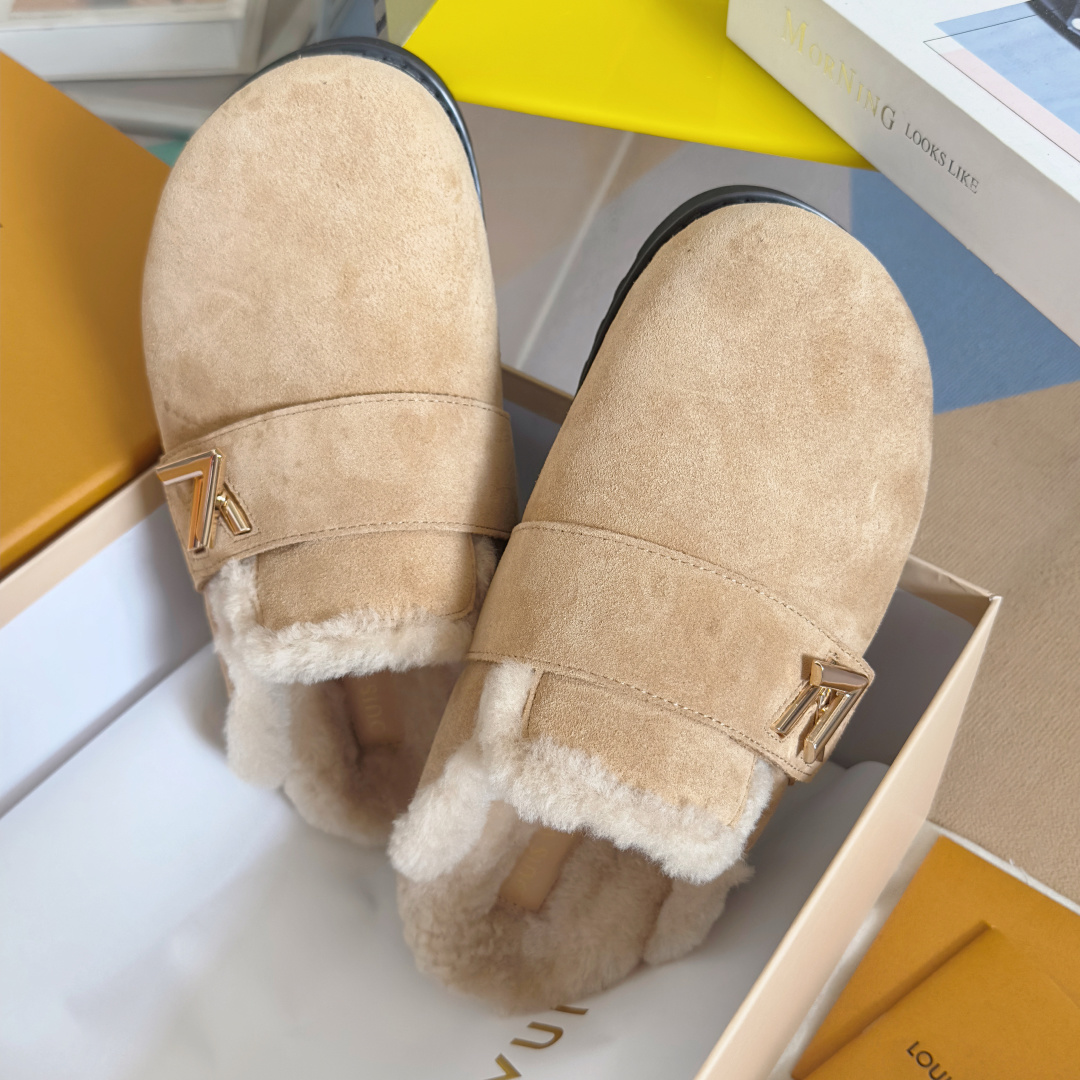 Louis Vuitton Male Sandals M-l-s