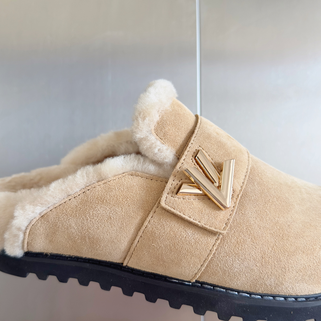 Louis Vuitton Male Sandals M-l-s