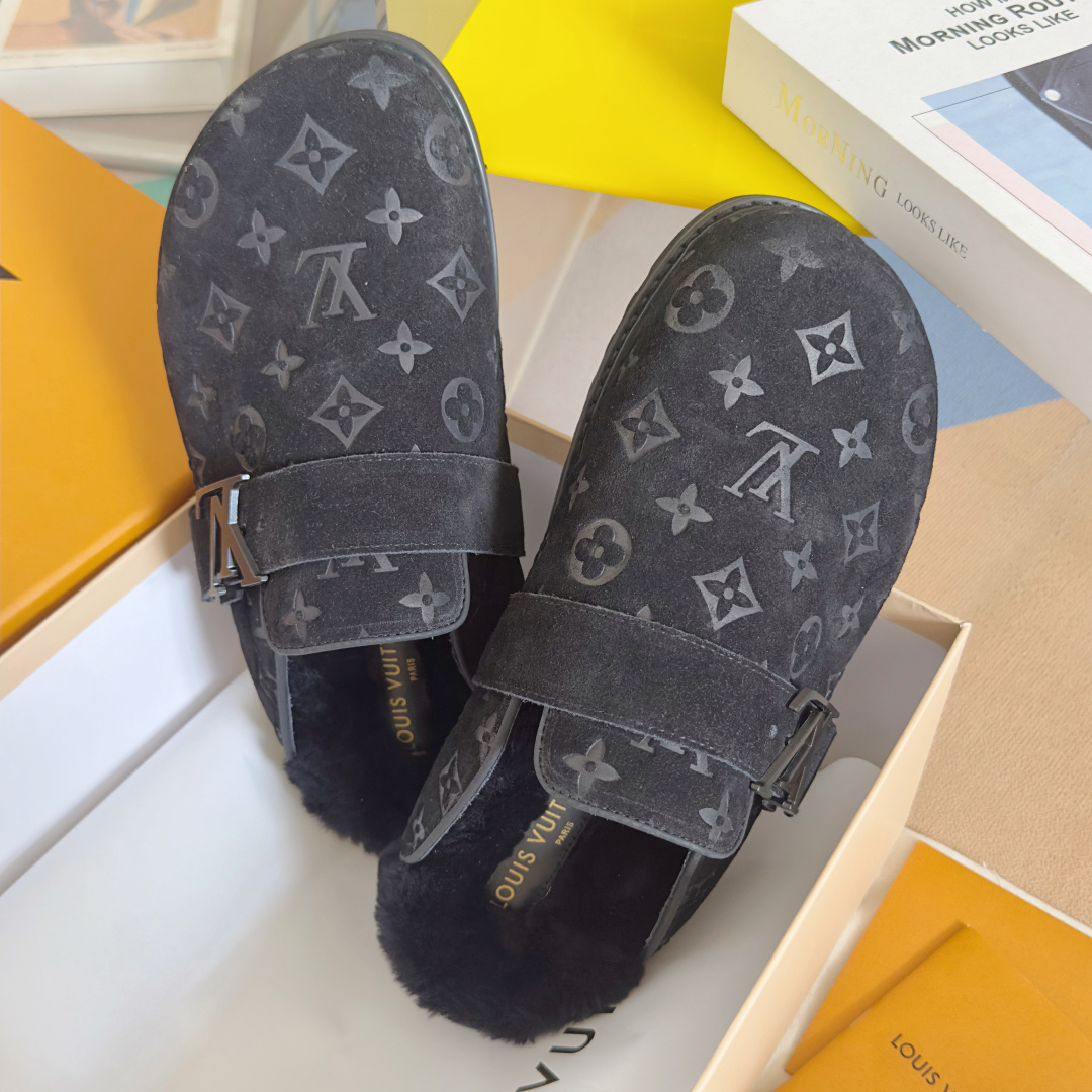 Louis Vuitton Male Sandals M-l-s