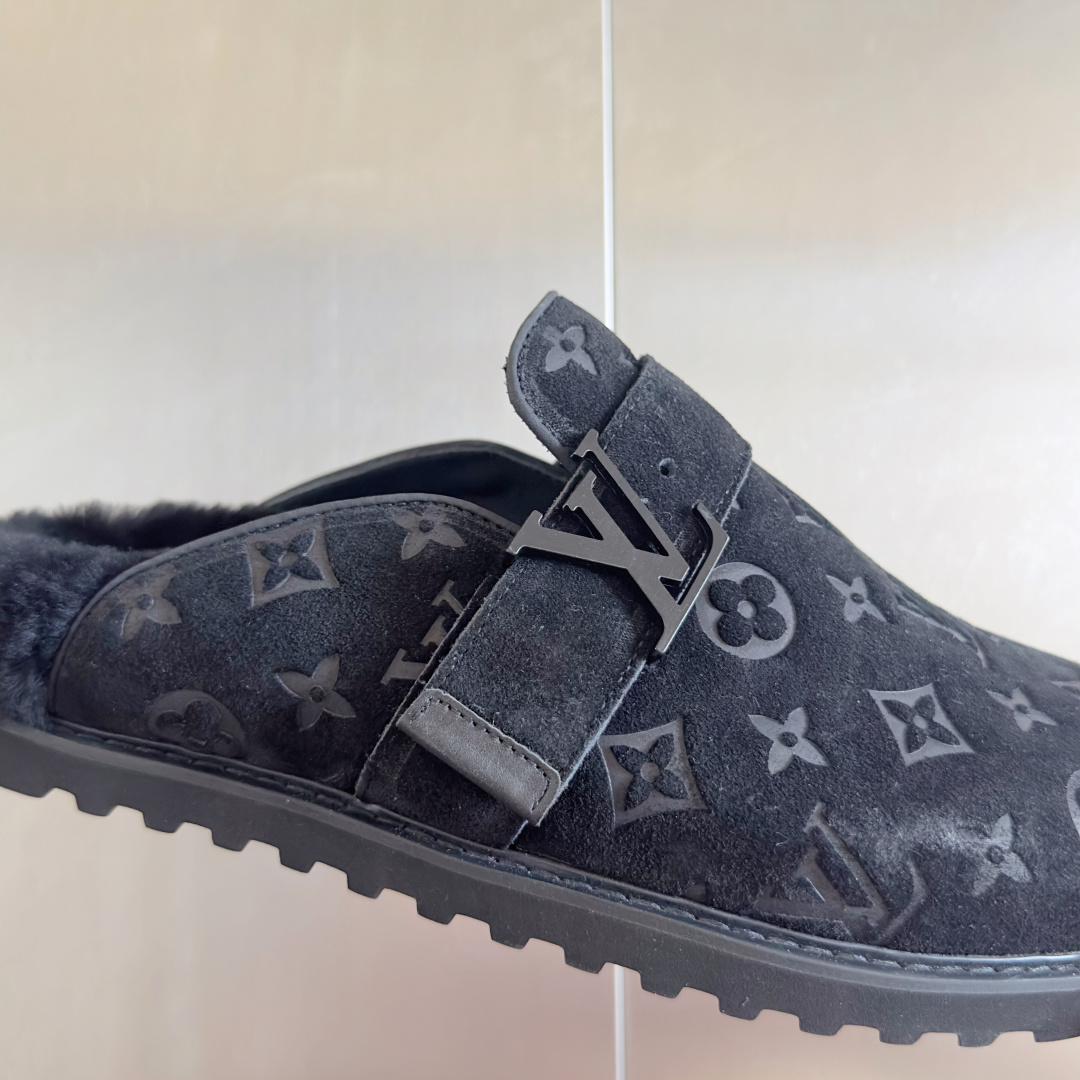 Louis Vuitton Male Sandals M-l-s