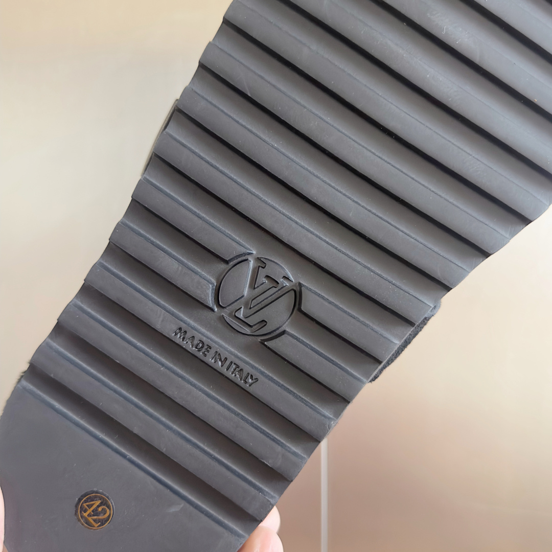 Louis Vuitton Male Sandals M-l-s