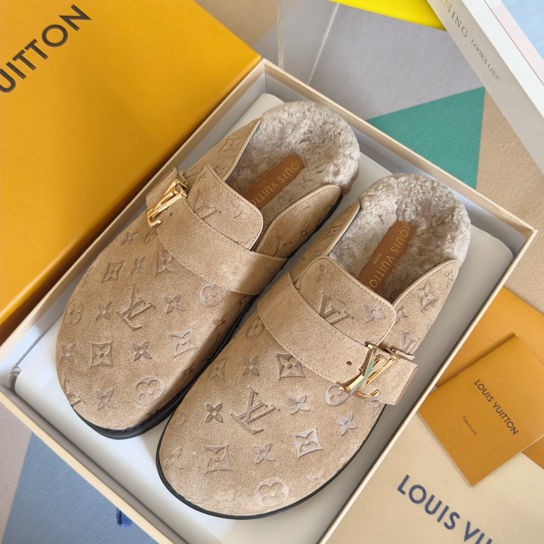 Louis Vuitton Male Slippers M-l-s