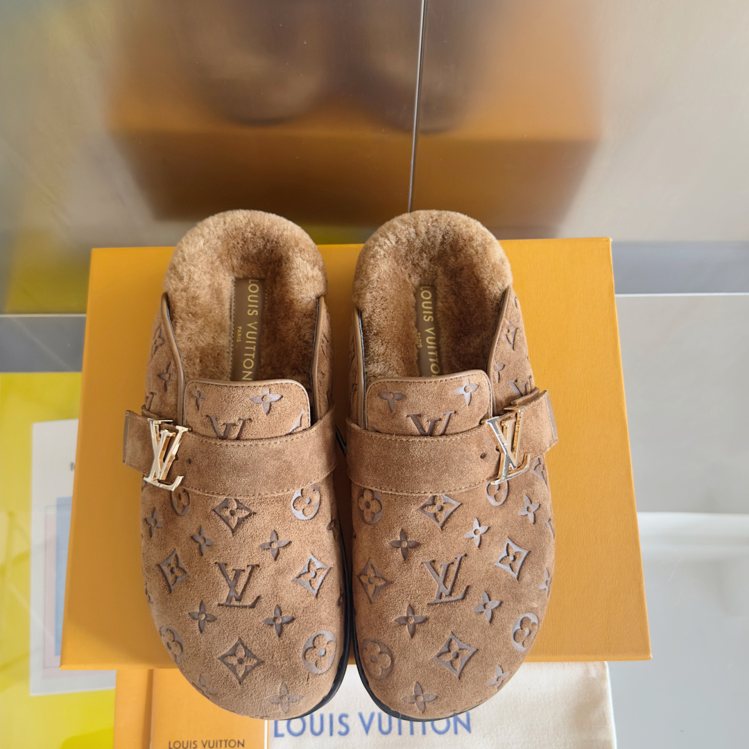 Louis Vuitton Male Sandals M-l-s