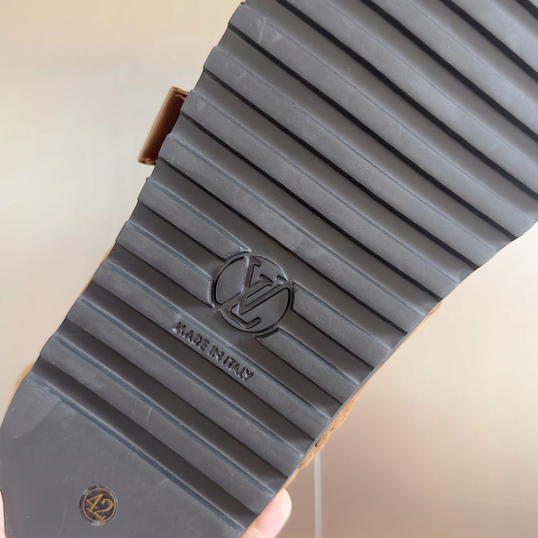 Louis Vuitton Male Sandals M-l-s