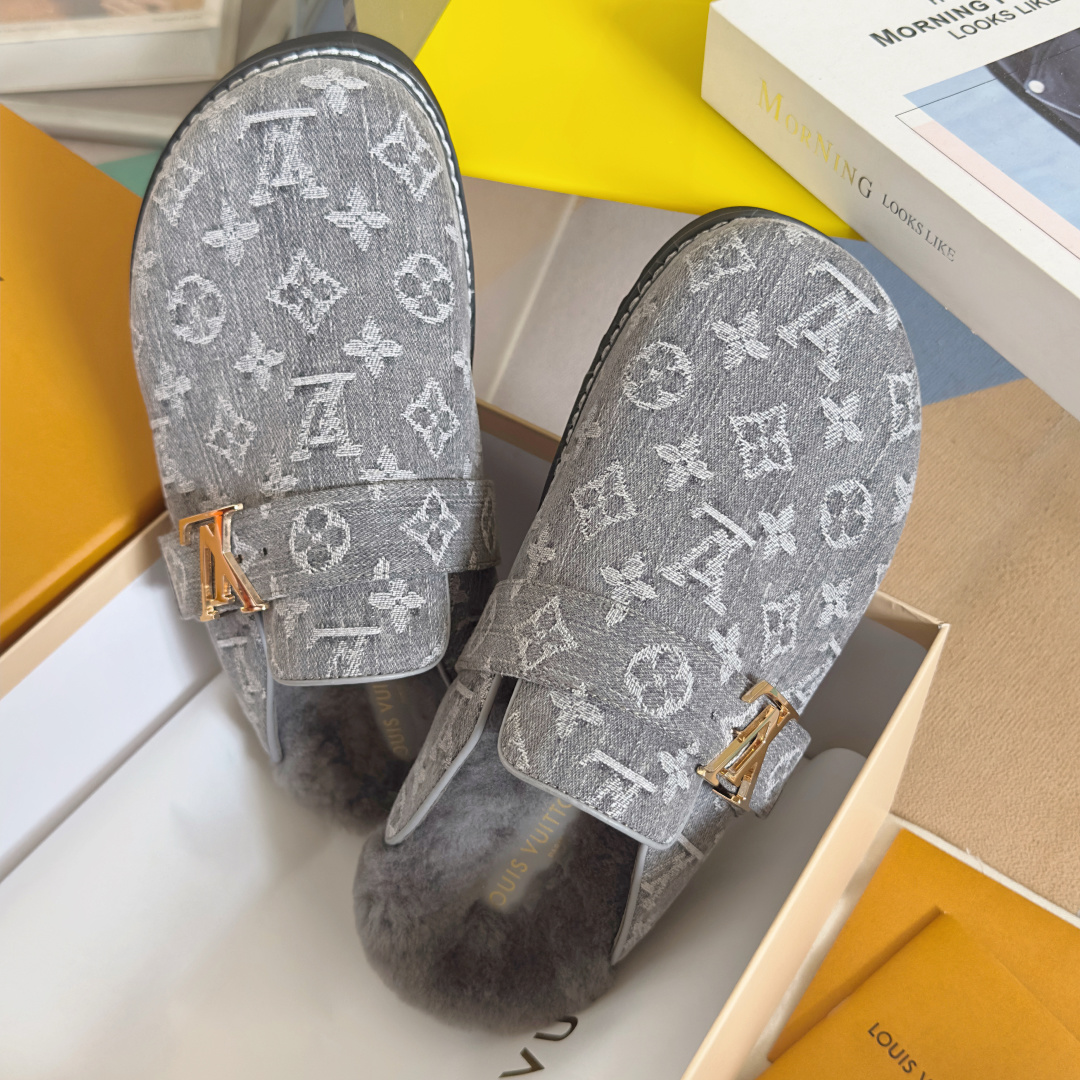 Louis Vuitton Male Sandals M-l-s