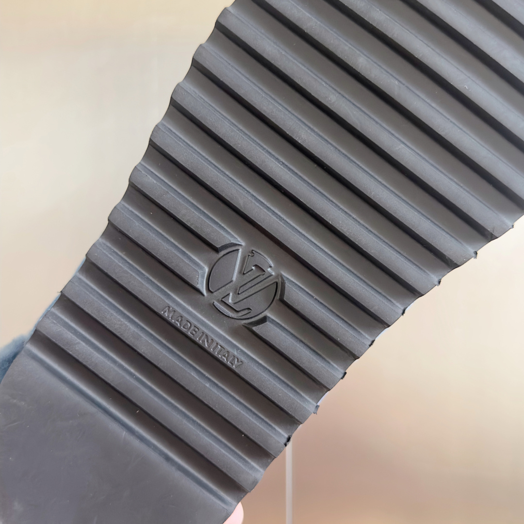 Louis Vuitton Male Sandals M-l-s