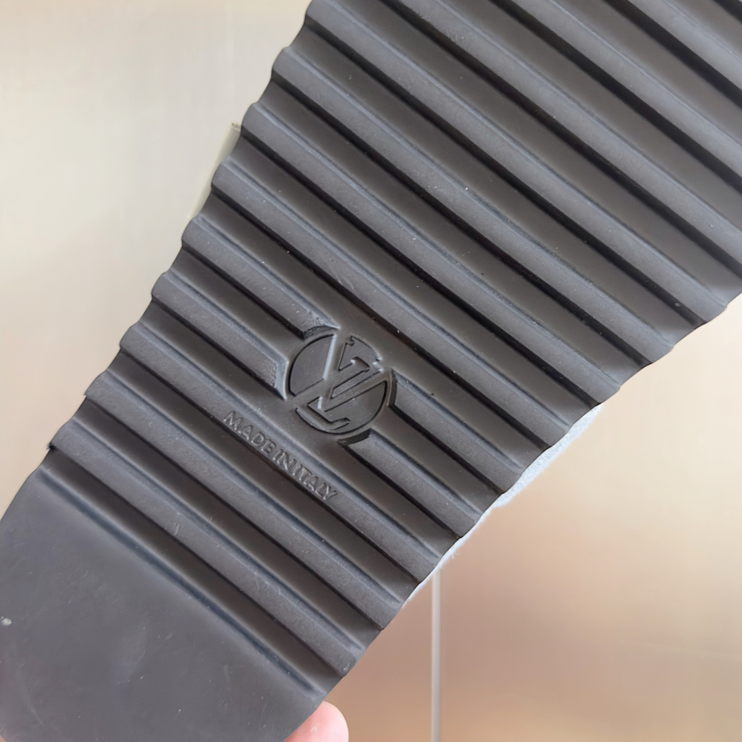 Louis Vuitton Male Sandals M-l-s