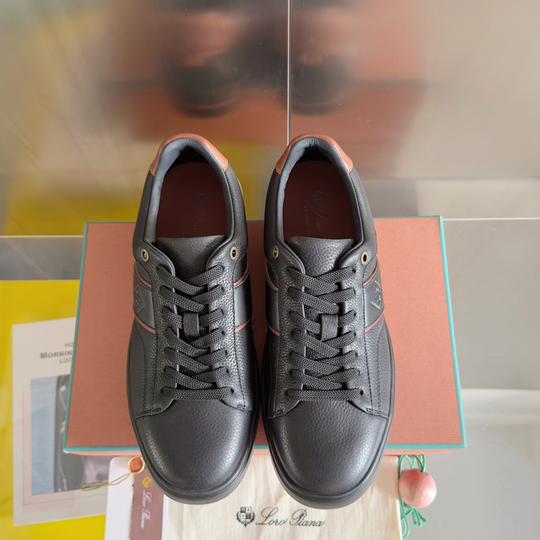 Loro Piana Male Sneakers M-l-s