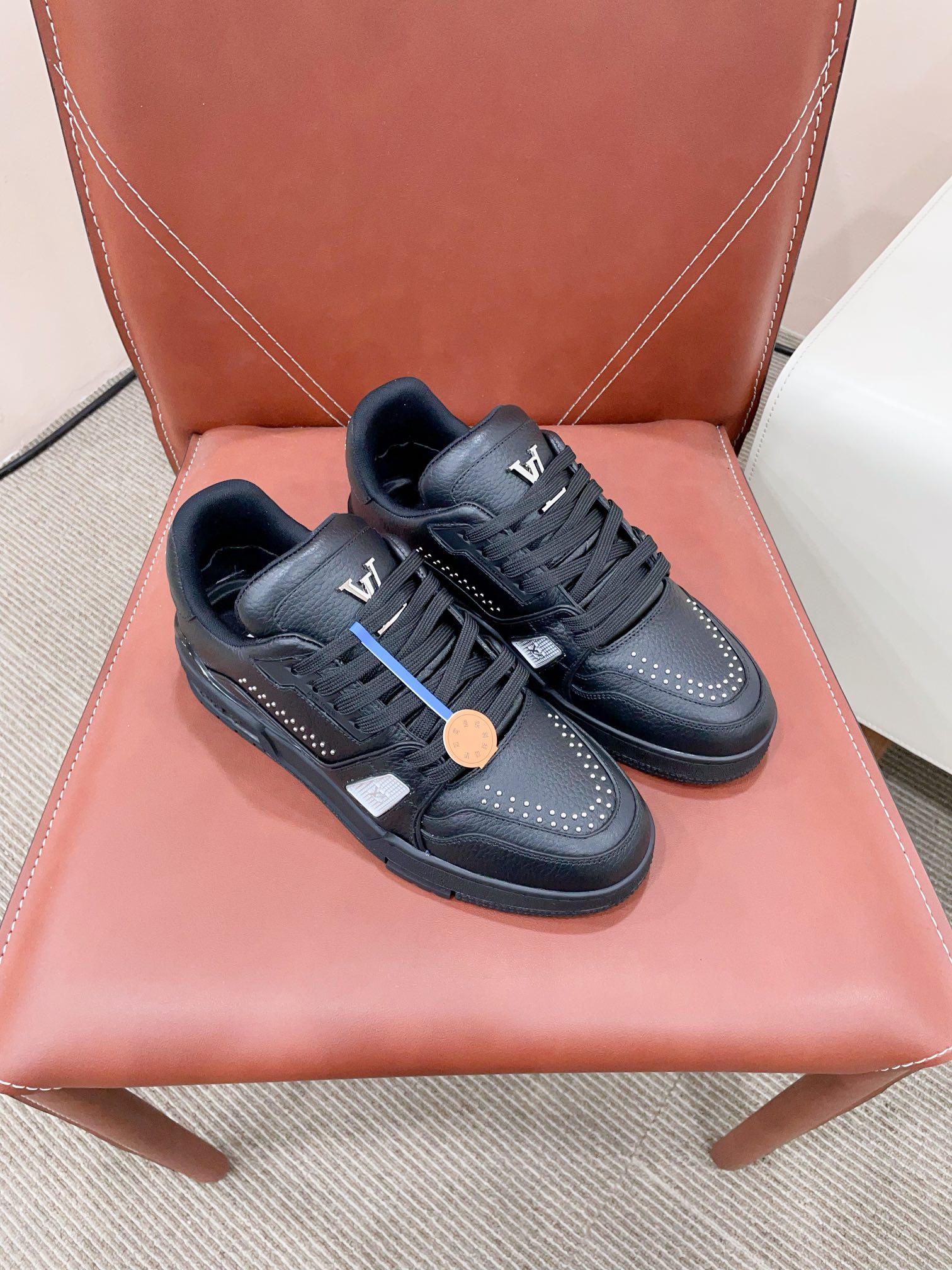 Louis Vuitton Sneakers M-l