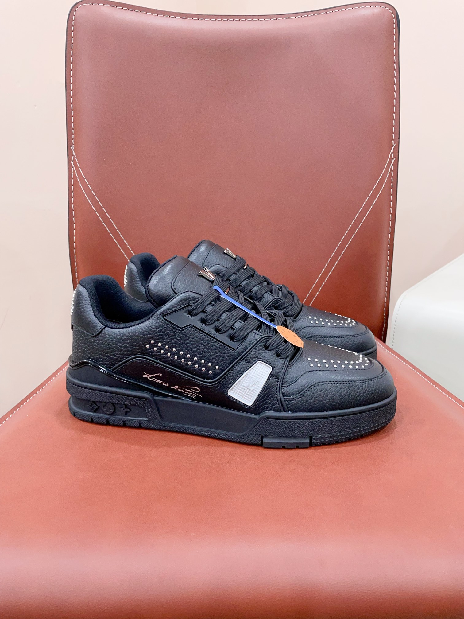Louis Vuitton Sneakers M-l