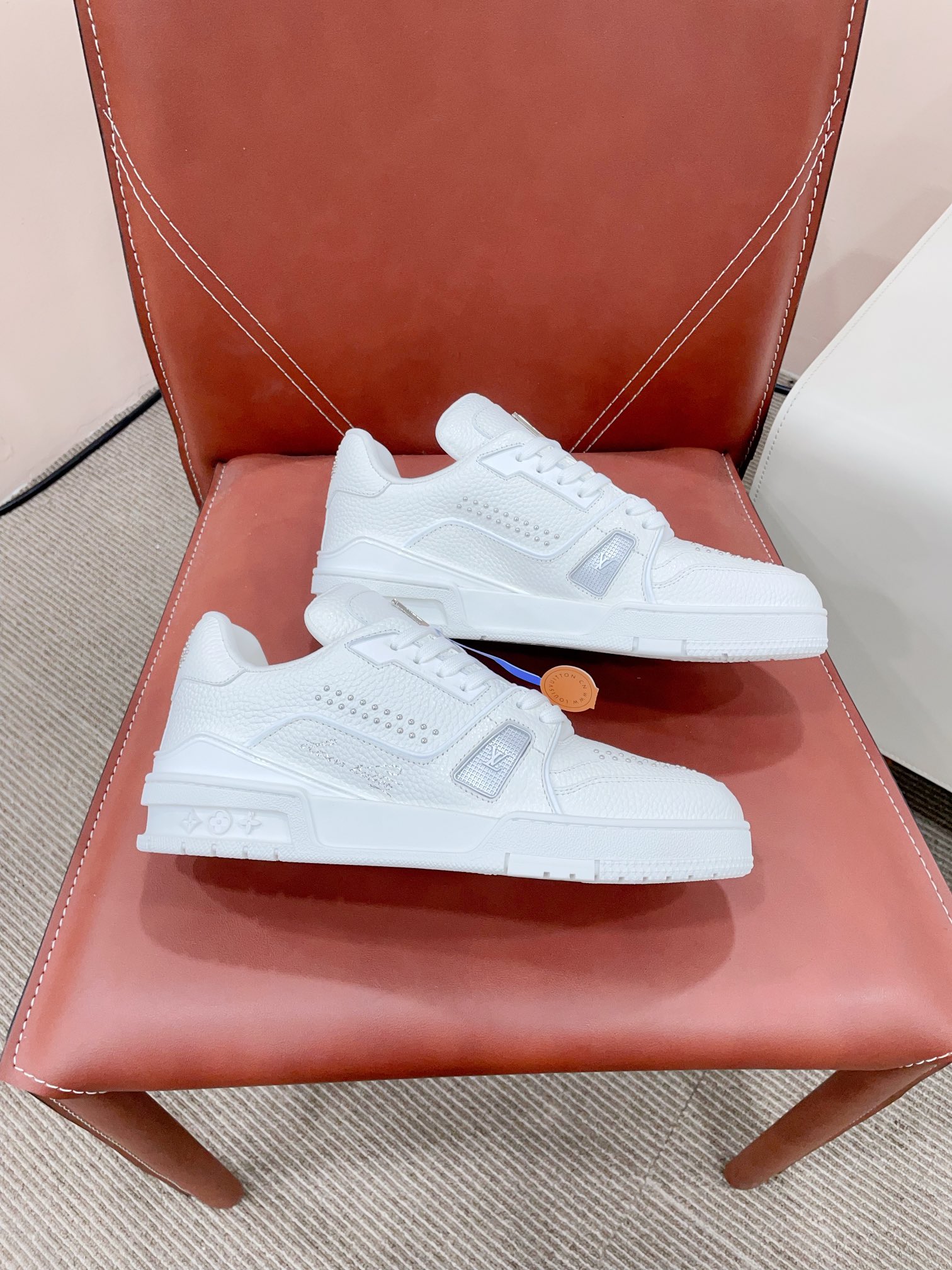 Louis Vuitton Sneakers M-l