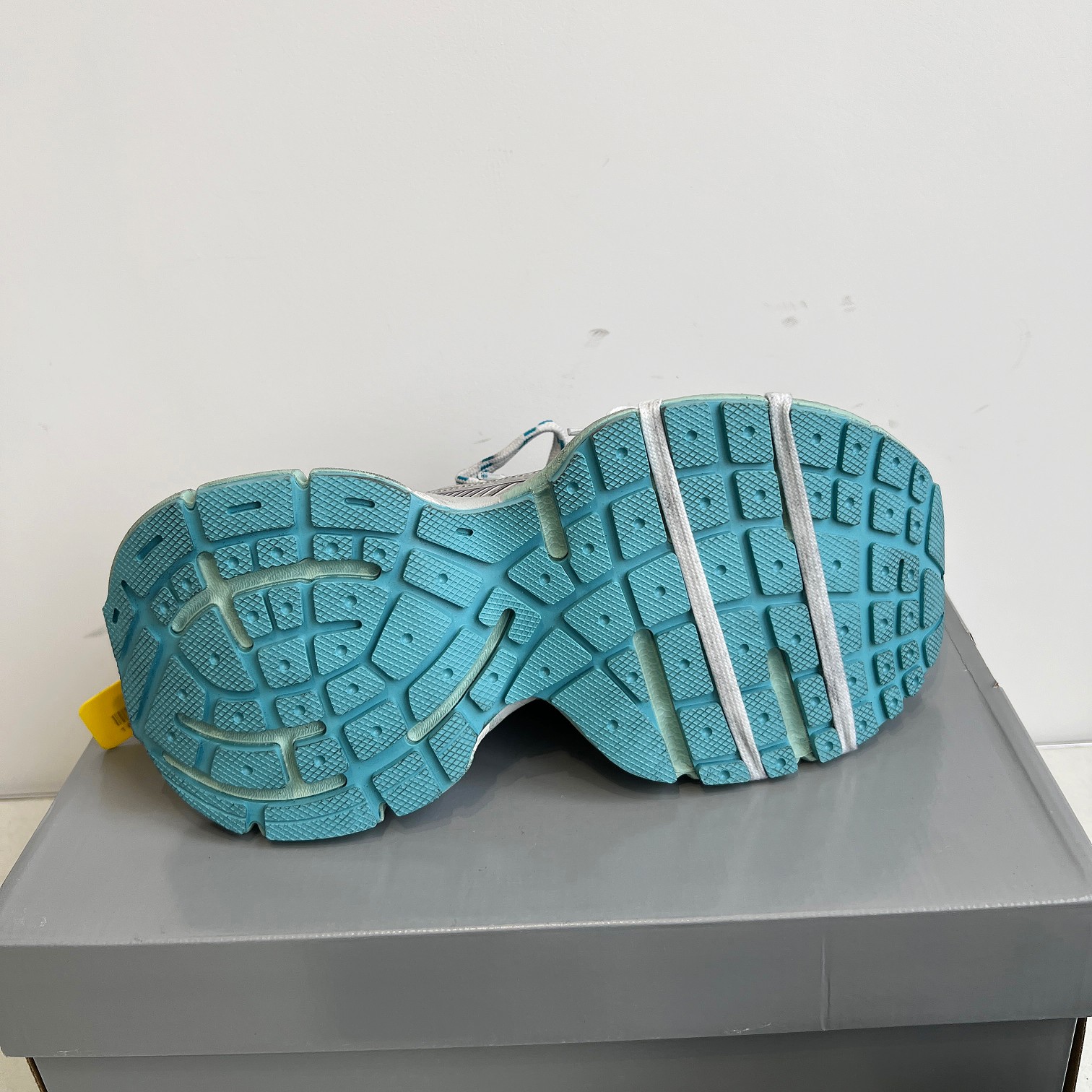 Balenciaga Sneakers Breathable L-s-xl