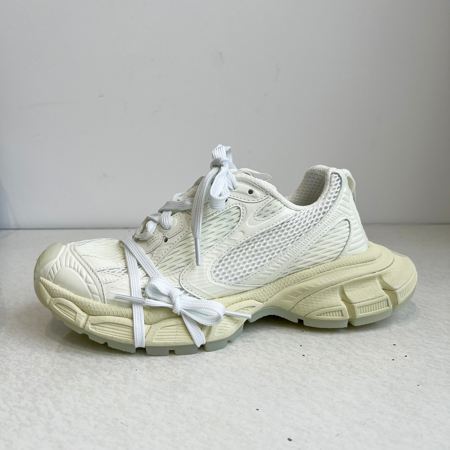 Balenciaga Sneakers Breathable L-s-xl