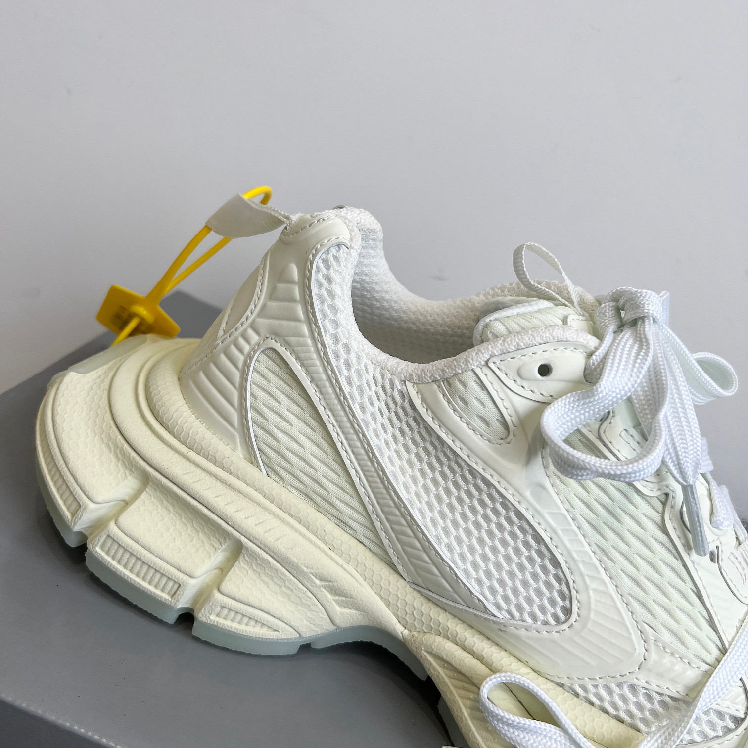 Balenciaga Sneakers Breathable L-s-xl