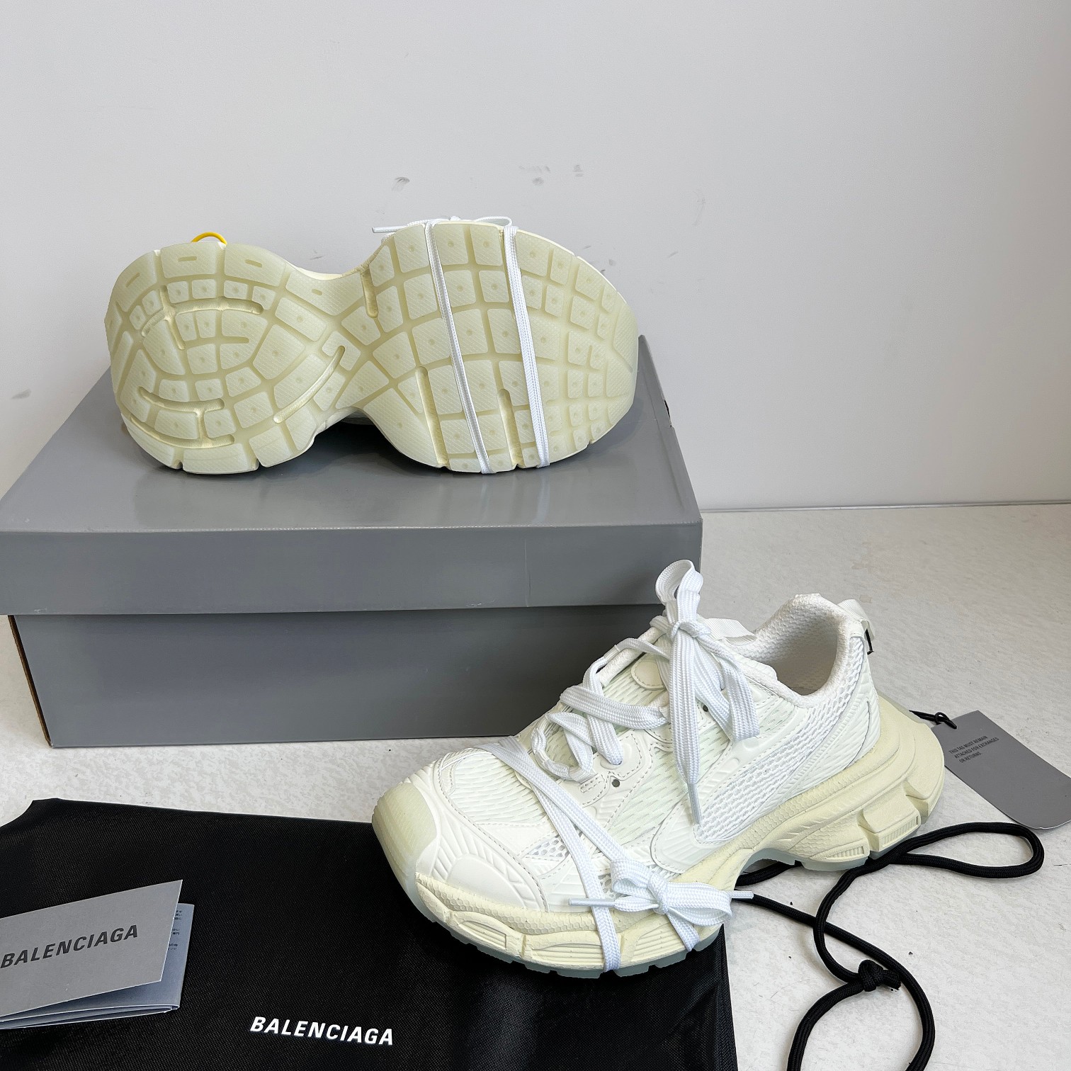 Balenciaga Sneakers Breathable L-s-xl