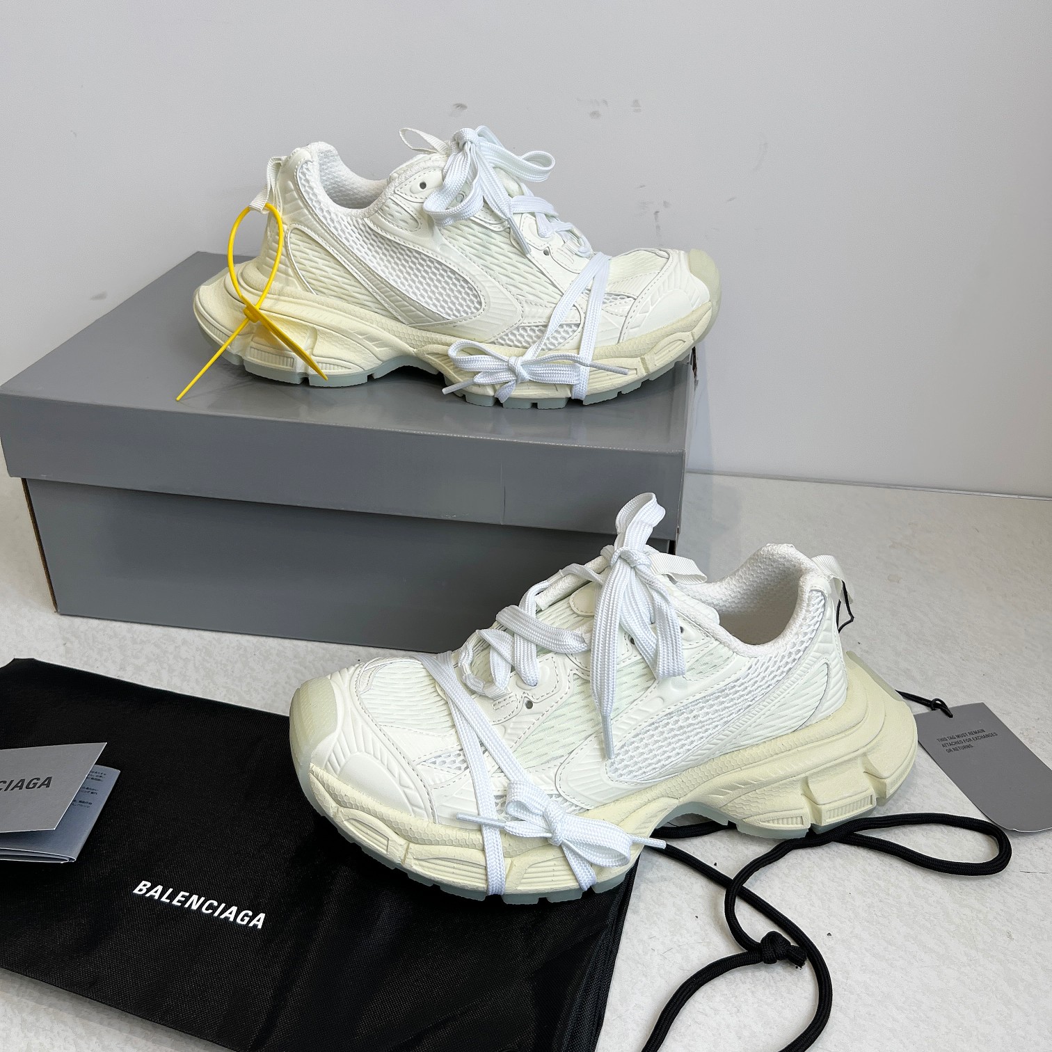 Balenciaga Sneakers Breathable L-s-xl