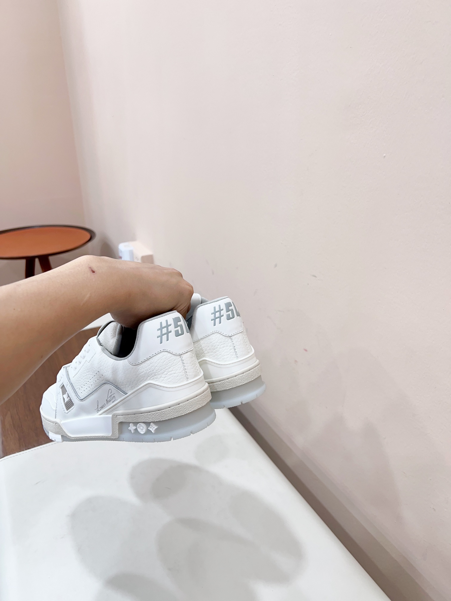 Louis Vuitton Male Sneakers M-l