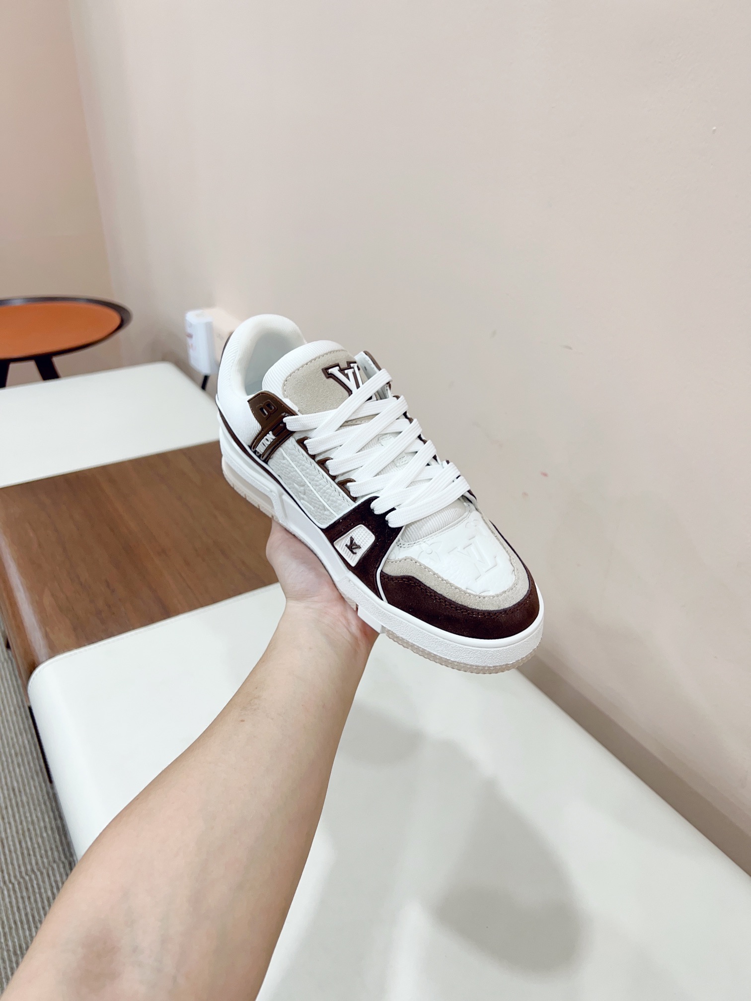 Louis Vuitton Male Sneakers M-l
