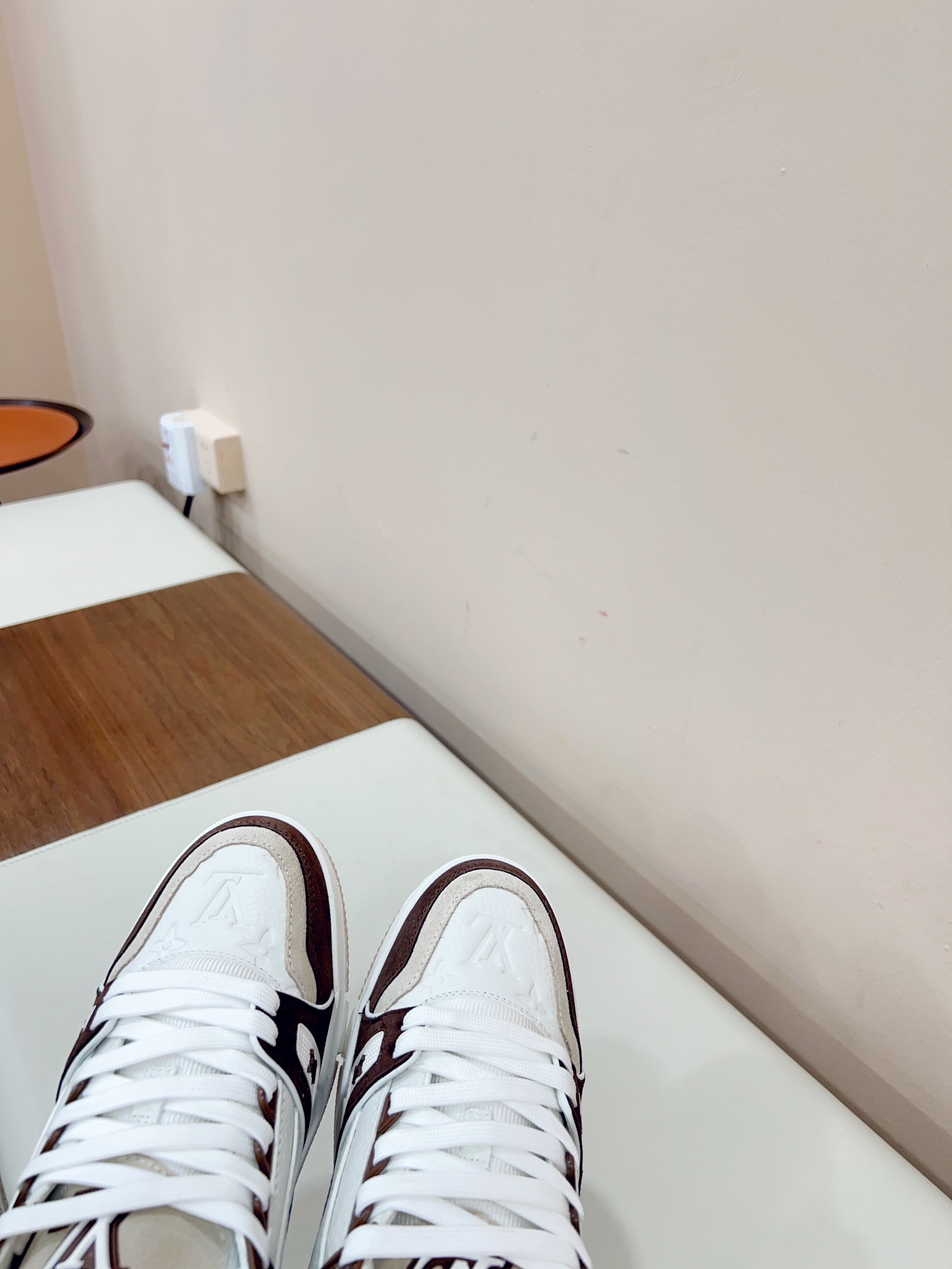 Louis Vuitton Male Sneakers M-l