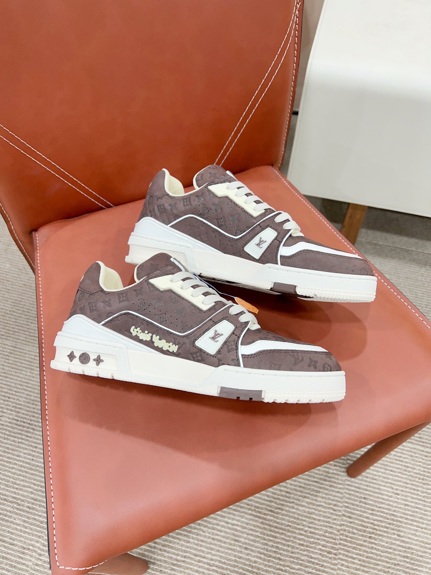 Louis Vuitton Male Sneakers M-l