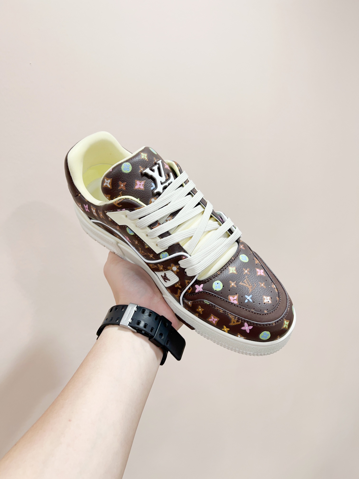 Louis Vuitton Female Sneakers M-l